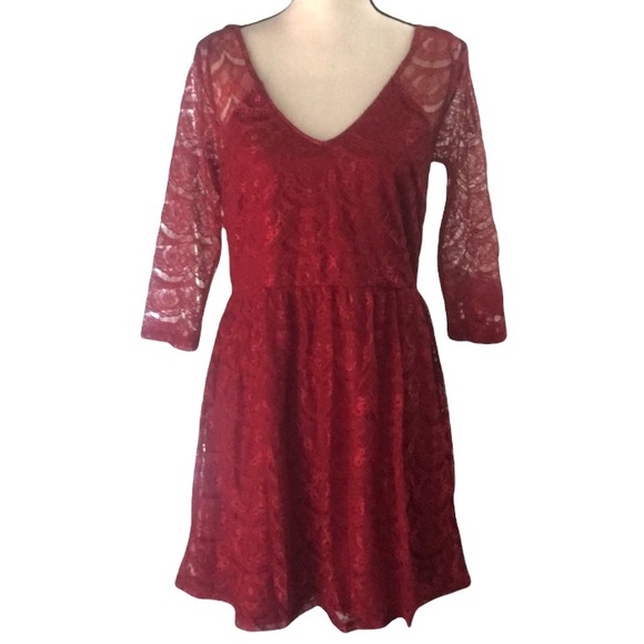 Jessica Simpson Dresses & Skirts - Jessica Simpson red lace dress